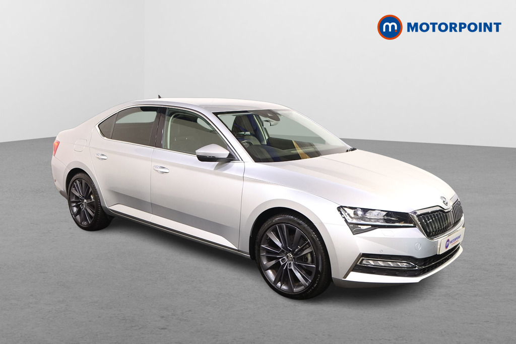 Skoda Superb Se L Automatic Petrol Plug-In Hybrid Hatchback - Stock Number (1481074) - Drivers side front corner