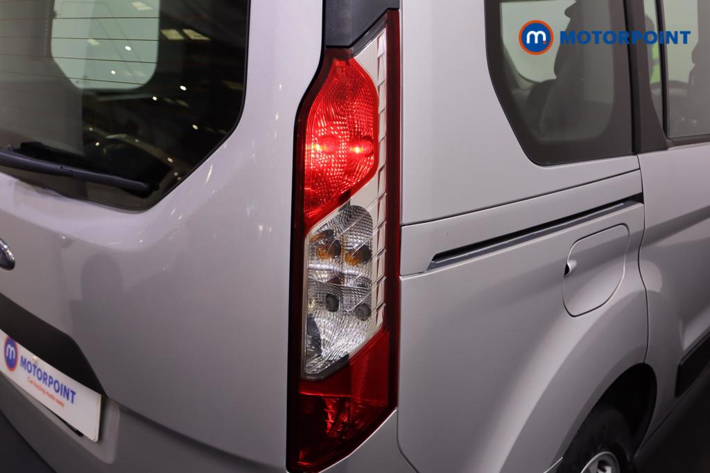 Ford Tourneo Connect Zetec Manual Diesel People Carrier - Stock Number (1477325) - 22nd supplementary image