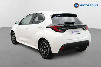 Toyota Yaris Design Automatic Petrol-Electric Hybrid Hatchback - Stock Number (1480286) - Passenger side rear corner