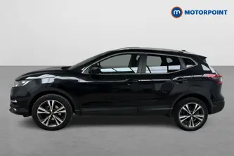 Nissan Qashqai N-Connecta Manual Diesel SUV - Stock Number (1487096) - Passenger side