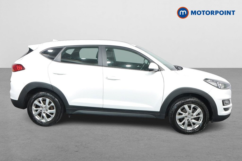 Hyundai Tucson Se Nav Manual Petrol SUV - Stock Number (1485355) - Drivers side