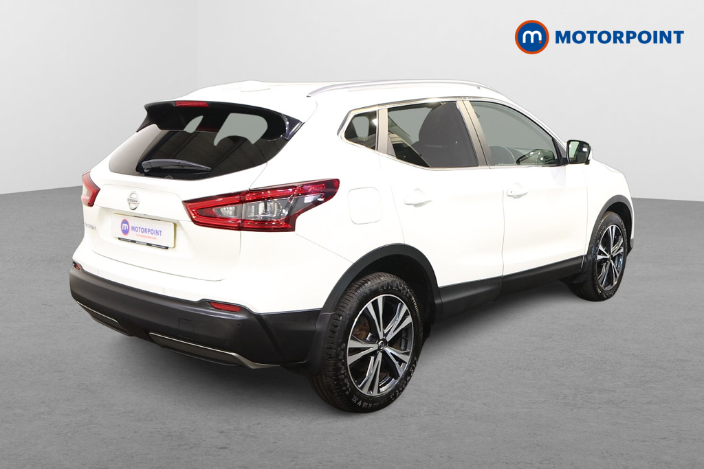 Nissan Qashqai N-Connecta Manual Petrol SUV - Stock Number (1487227) - Drivers side rear corner