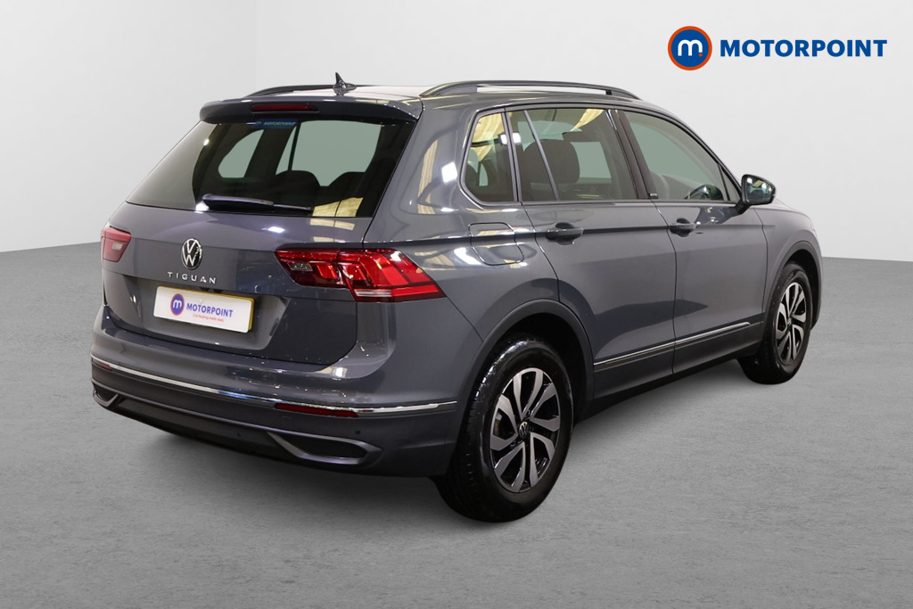 Volkswagen Tiguan Active Manual Petrol SUV - Stock Number (1488921) - Drivers side rear corner