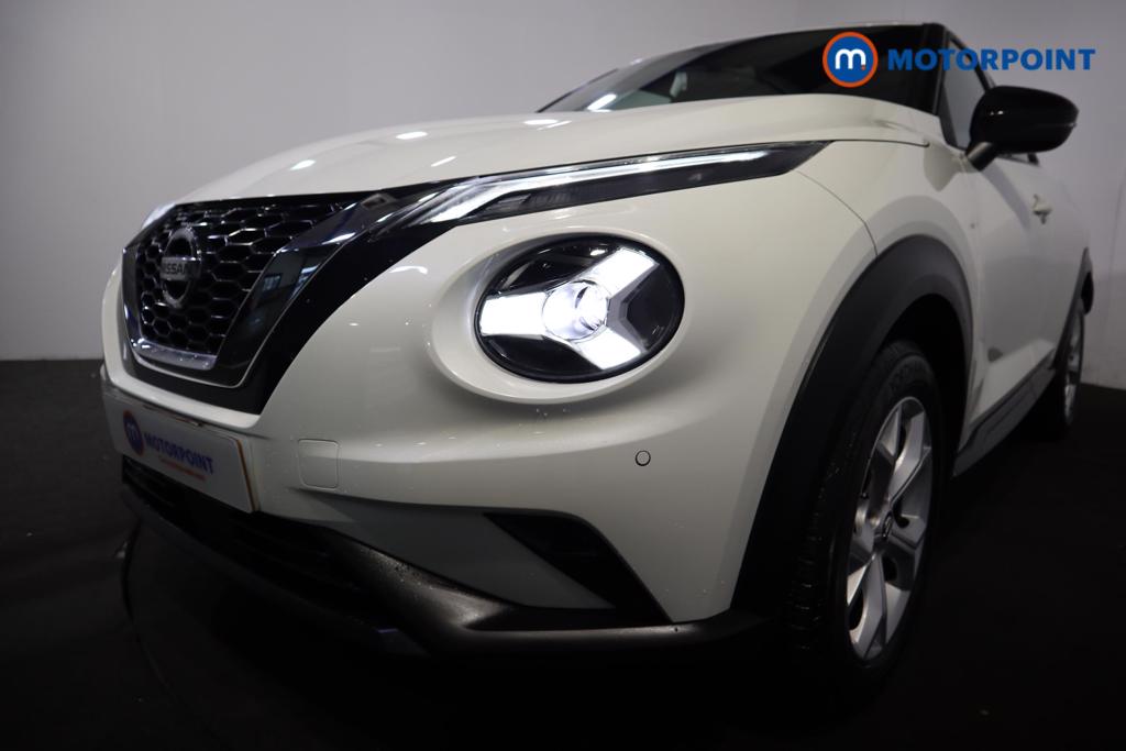 Nissan Juke N-Connecta Automatic Petrol SUV - Stock Number (1488049) - 24th supplementary image