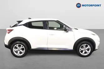 Nissan Juke N-Connecta Manual Petrol SUV - Stock Number (1488766) - Drivers side