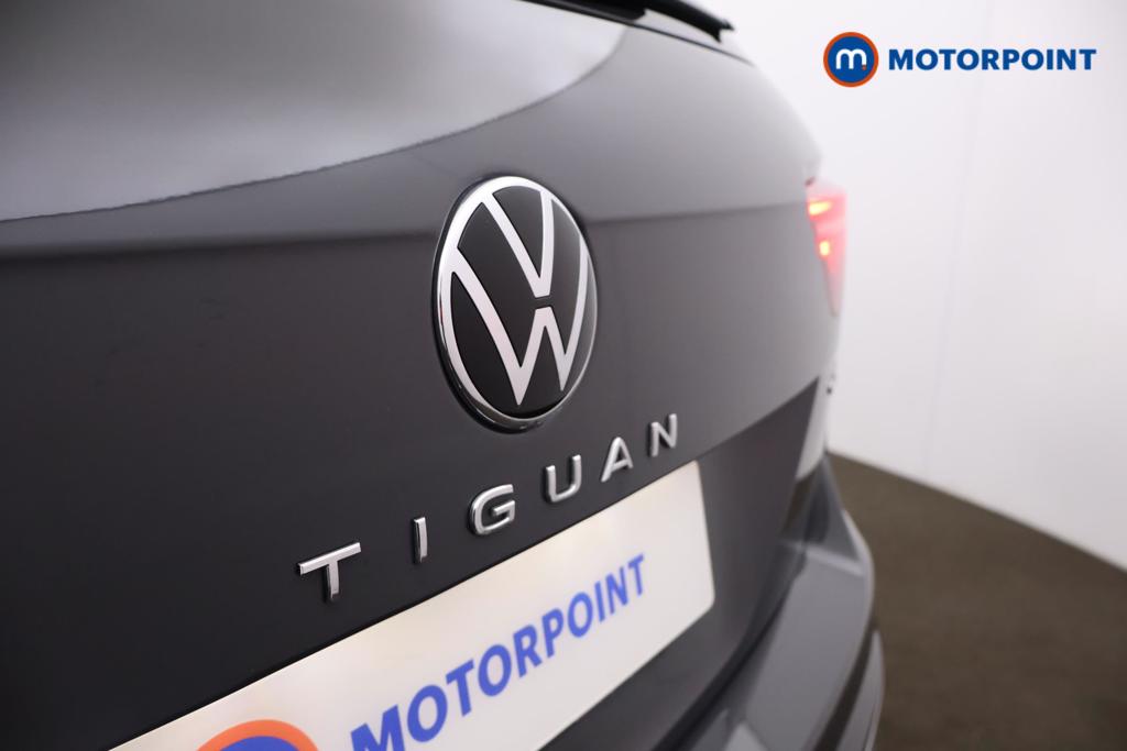 Volkswagen Tiguan Life Automatic Petrol Plug-In Hybrid SUV - Stock Number (1492128) - 19th supplementary image