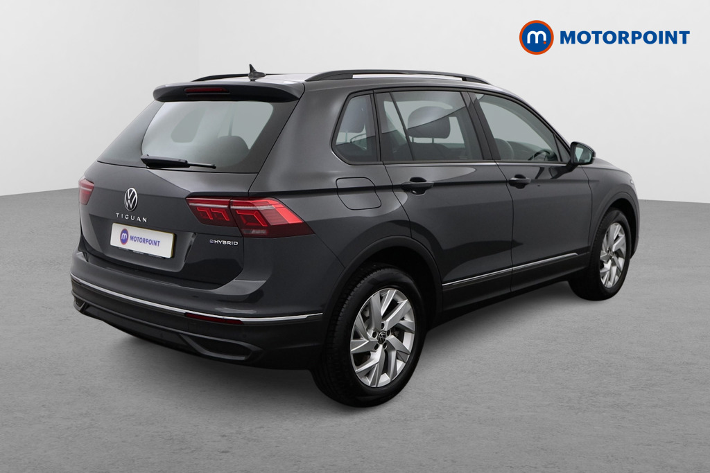 Volkswagen Tiguan Life Automatic Petrol Plug-In Hybrid SUV - Stock Number (1492128) - Drivers side rear corner