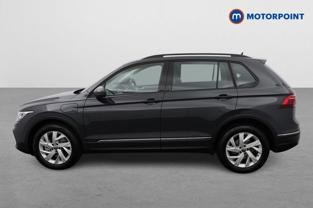 Volkswagen Tiguan Life Automatic Petrol Plug-In Hybrid SUV - Stock Number (1492128) - Passenger side