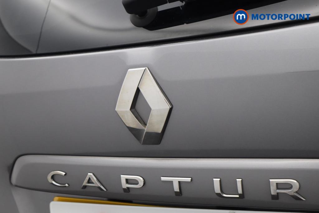 Renault Captur Iconic Manual Petrol SUV - Stock Number (1484785) - 22nd supplementary image