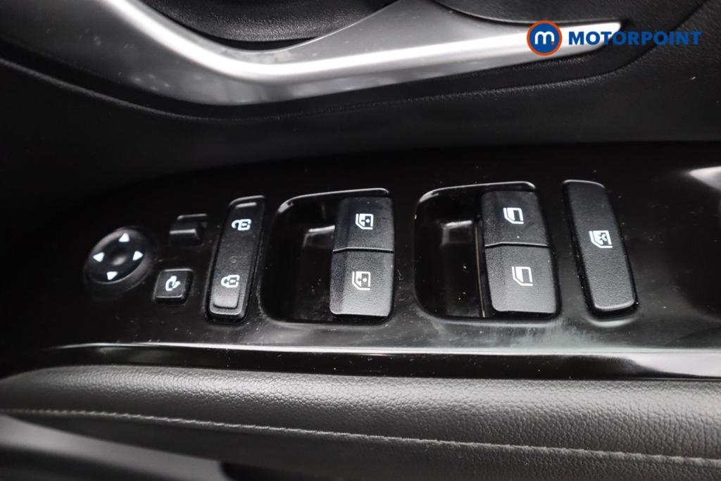 Hyundai Tucson Se Connect Manual Petrol SUV - Stock Number (1491553) - 13th supplementary image