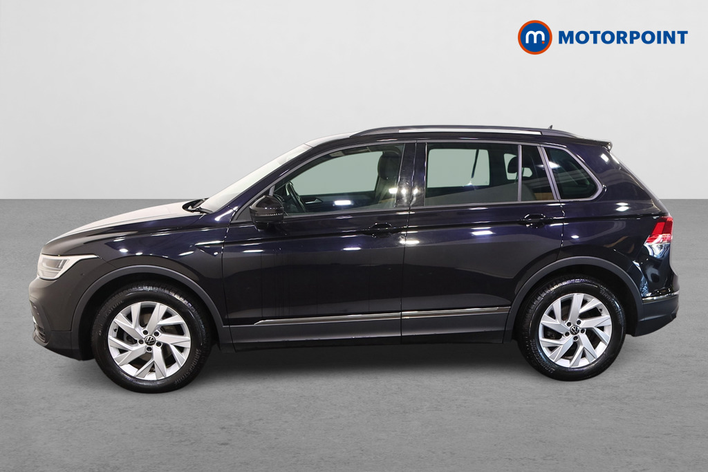 Volkswagen Tiguan Life Automatic Petrol SUV - Stock Number (1493483) - Passenger side