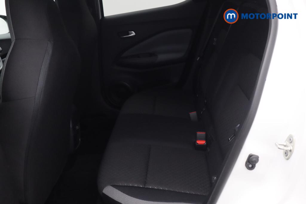 Nissan Juke N-Connecta Manual Petrol SUV - Stock Number (1488618) - 2nd supplementary image