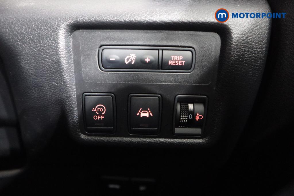 Nissan Micra N-Connecta Manual Petrol Hatchback - Stock Number (1489074) - 10th supplementary image