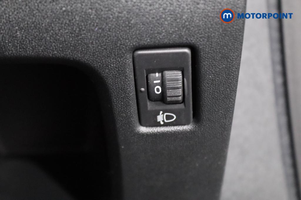 Peugeot 2008 Active Manual Petrol SUV - Stock Number (1483201) - 21st supplementary image