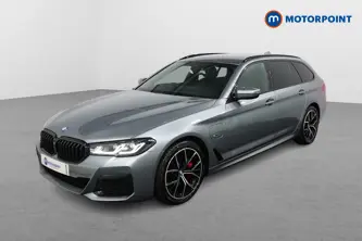 BMW 5 Series M Sport Automatic Petrol Plug-In Hybrid Estate - Stock Number (1475024) - Passenger side front corner