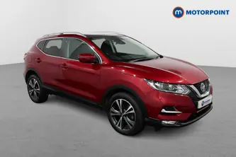 Nissan Qashqai N-Connecta Automatic Petrol SUV - Stock Number (1492407) - Drivers side front corner