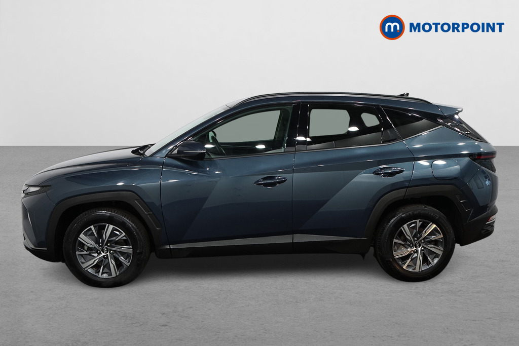 Hyundai Tucson Se Connect Manual Petrol SUV - Stock Number (1493000) - Passenger side