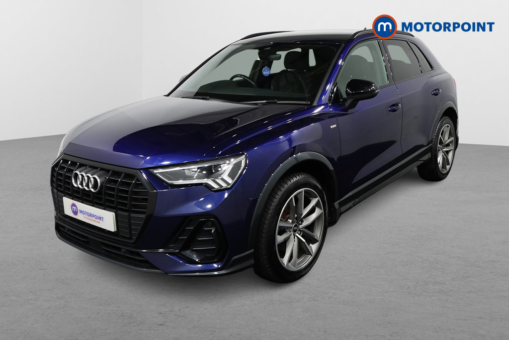 Audi Q3 Black Edition Manual Petrol SUV - Stock Number (1470580) - Passenger side front corner