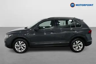 Volkswagen Tiguan Life Automatic Petrol Plug-In Hybrid SUV - Stock Number (1496688) - Passenger side