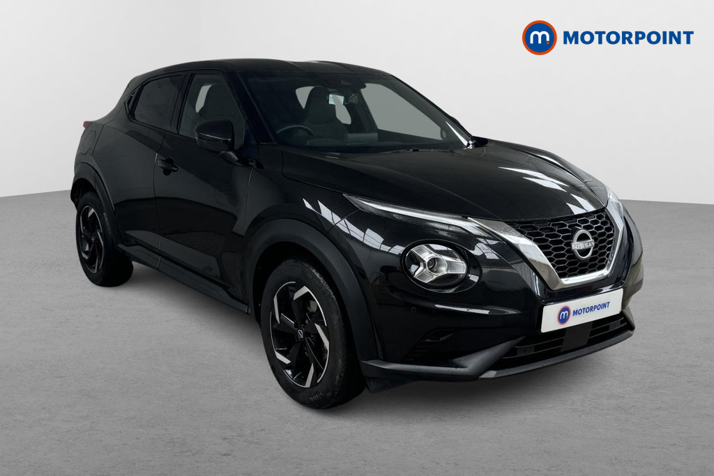 Nissan Juke N-Connecta Manual Petrol SUV - Stock Number (1480325) - Drivers side front corner