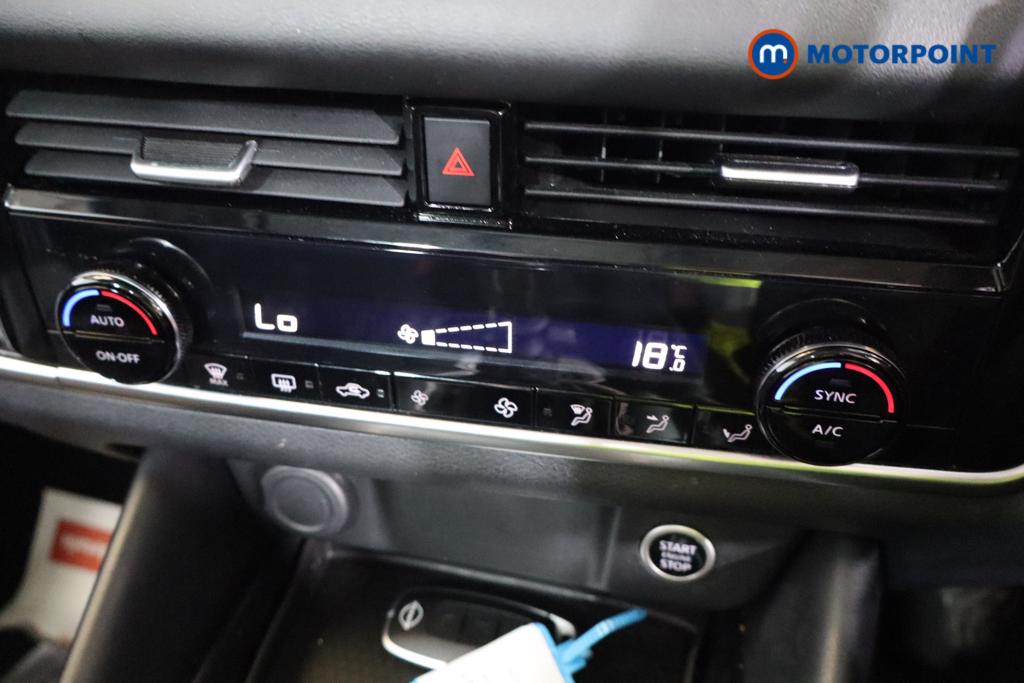 Nissan Qashqai N-Connecta Manual Petrol SUV - Stock Number (1481881) - 8th supplementary image