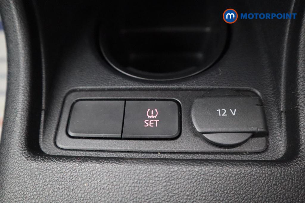 Volkswagen UP Move Up Manual Petrol Hatchback - Stock Number (1487104) - 6th supplementary image