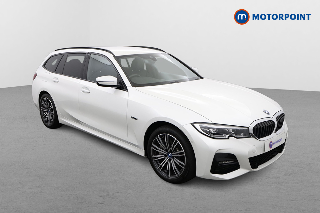 BMW 3 Series M Sport Automatic Petrol Plug-In Hybrid Estate - Stock Number (1493273) - Drivers side front corner