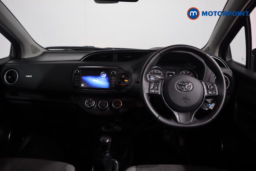 Toyota Yaris Y20 Manual Petrol Hatchback - Stock Number (1487554) - 1st supplementary image