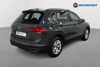 Volkswagen Tiguan Life Automatic Petrol SUV - Stock Number (1489548) - Drivers side rear corner