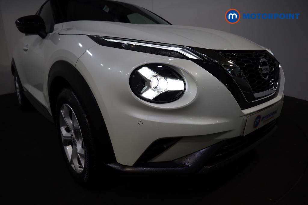 Nissan Juke N-Connecta Automatic Petrol SUV - Stock Number (1491548) - 25th supplementary image