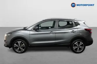 Nissan Qashqai N-Connecta Manual Petrol SUV - Stock Number (1492943) - Passenger side