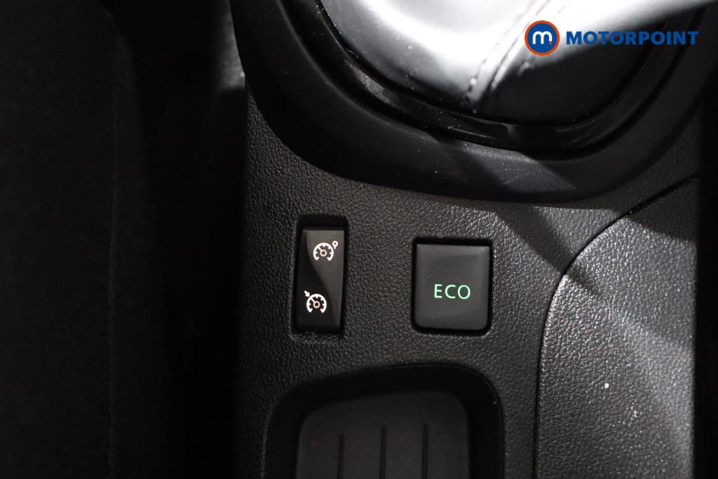 Renault Captur Dynamique Nav Manual Diesel SUV - Stock Number (1469318) - 6th supplementary image