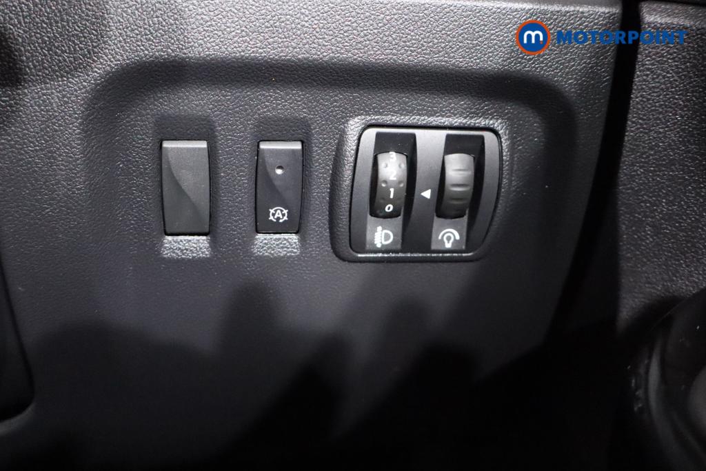 Renault Captur Dynamique Nav Manual Diesel SUV - Stock Number (1469318) - 10th supplementary image