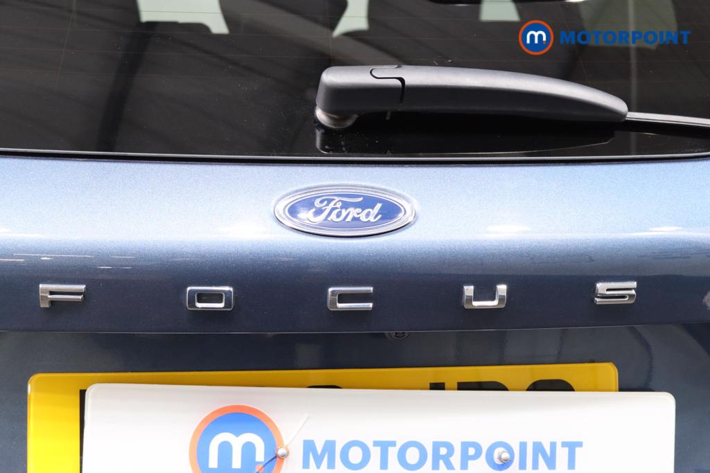 Ford Focus St-Line Style Automatic Petrol-Electric Hybrid Hatchback - Stock Number (1482772) - 27th supplementary image