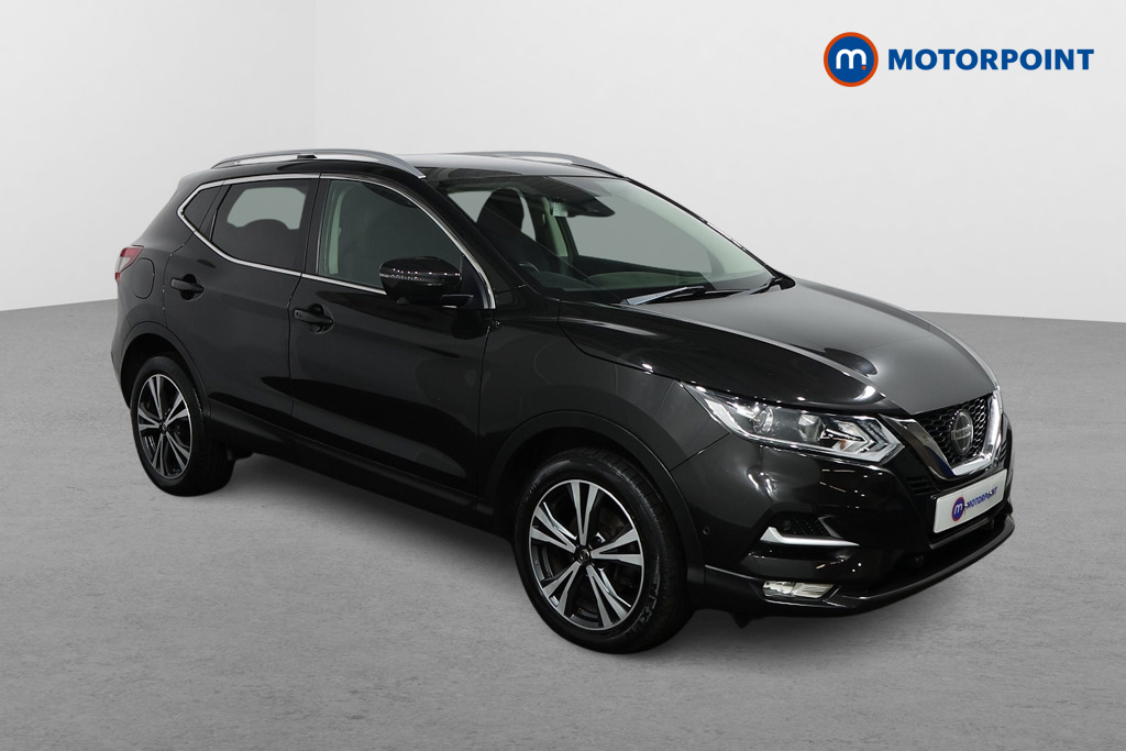 Nissan Qashqai N-Connecta Manual Diesel SUV - Stock Number (1484976) - Drivers side front corner