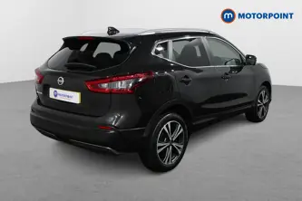 Nissan Qashqai N-Connecta Manual Diesel SUV - Stock Number (1484976) - Drivers side rear corner