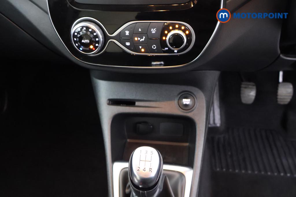 Renault Captur Iconic Manual Petrol SUV - Stock Number (1488842) - 6th supplementary image