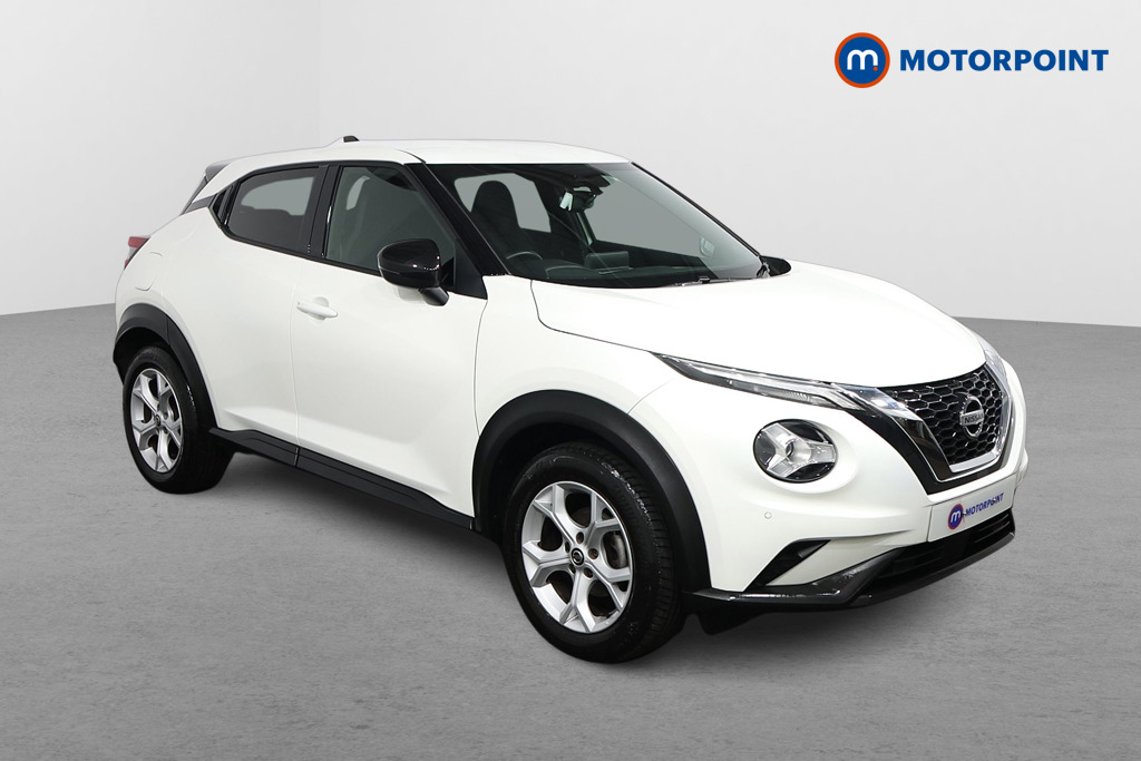 Nissan Juke N-Connecta Manual Petrol SUV - Stock Number (1491725) - Drivers side front corner