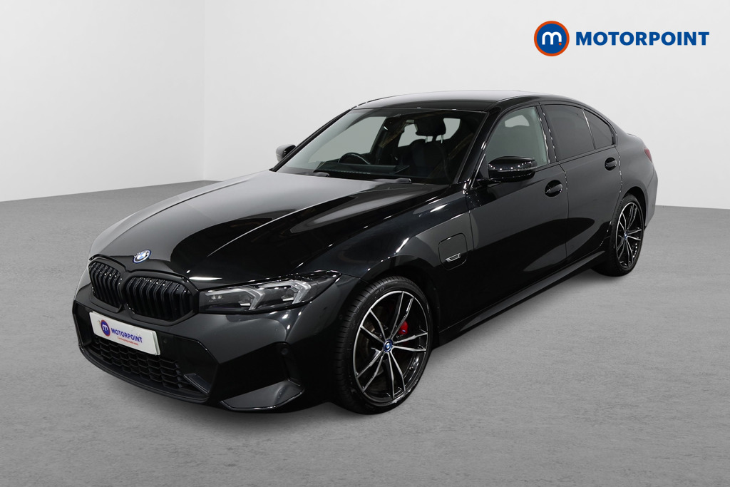 BMW 3 Series M Sport Automatic Petrol Plug-In Hybrid Saloon - Stock Number (1484965) - Passenger side front corner