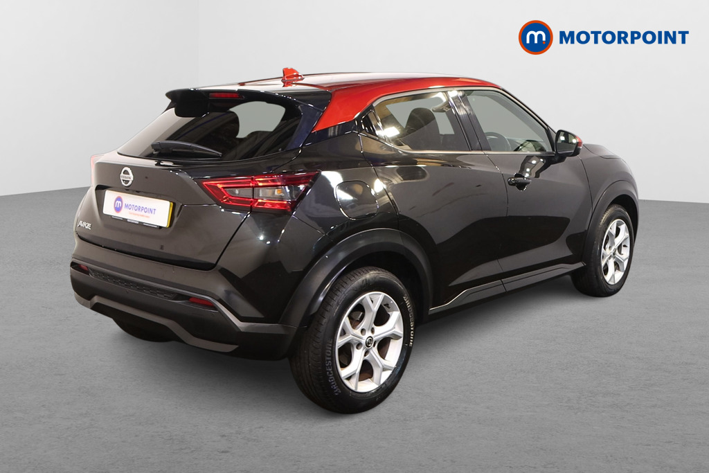 Nissan Juke N-Connecta Automatic Petrol SUV - Stock Number (1485970) - Drivers side rear corner