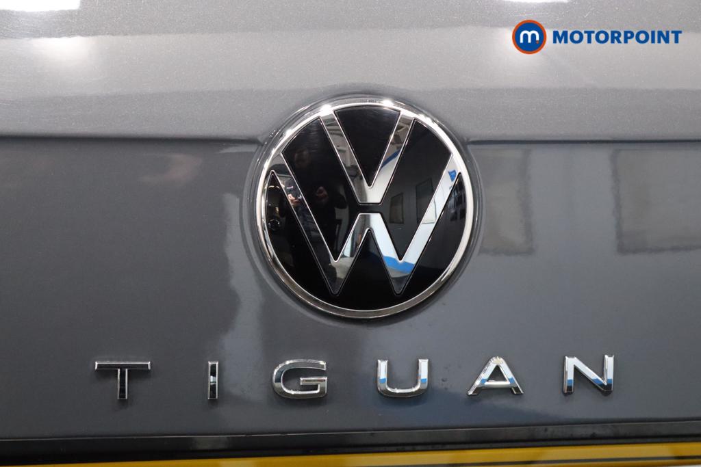 Volkswagen Tiguan Active Manual Petrol SUV - Stock Number (1490031) - 30th supplementary image