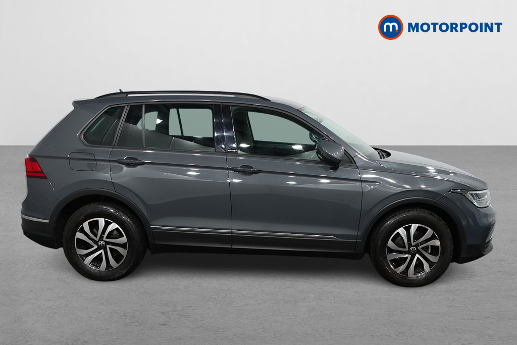 Volkswagen Tiguan Active Manual Petrol SUV - Stock Number (1490031) - Drivers side