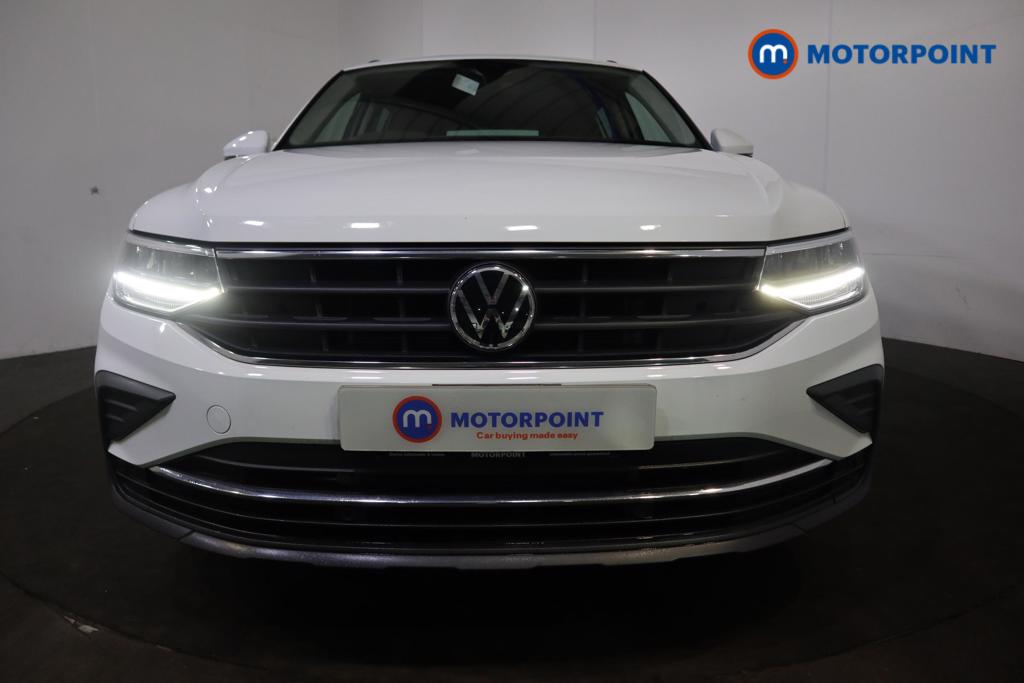 Volkswagen Tiguan Life Manual Petrol SUV - Stock Number (1492735) - 27th supplementary image