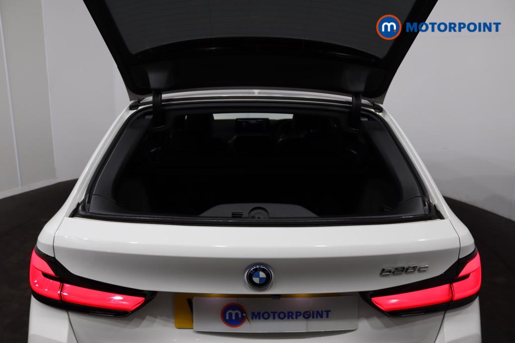 BMW 5 Series M Sport Automatic Petrol Plug-In Hybrid Estate - Stock Number (1498876) - 33rd supplementary image