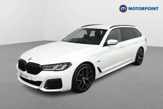 BMW 5 Series M Sport Automatic Petrol Plug-In Hybrid Estate - Stock Number (1498876) - Passenger side front corner