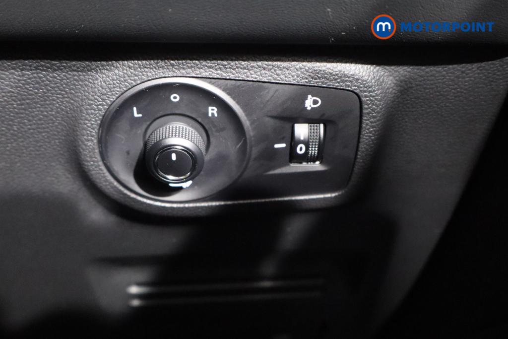 Mg Motor Uk ZS Excite Manual Petrol SUV - Stock Number (1484371) - 8th supplementary image