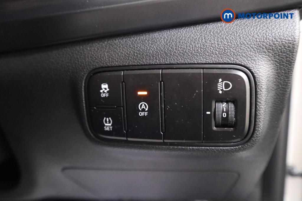 Hyundai Bayon Se Connect Manual Petrol-Electric Hybrid SUV - Stock Number (1493252) - 9th supplementary image