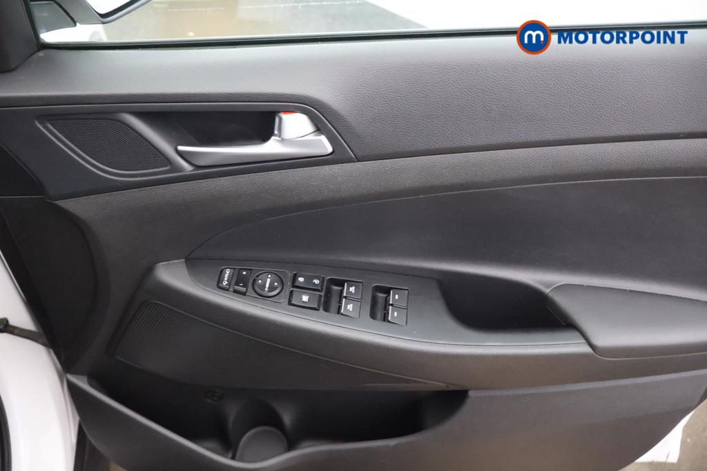 Hyundai Tucson Se Nav Manual Petrol SUV - Stock Number (1495818) - 10th supplementary image