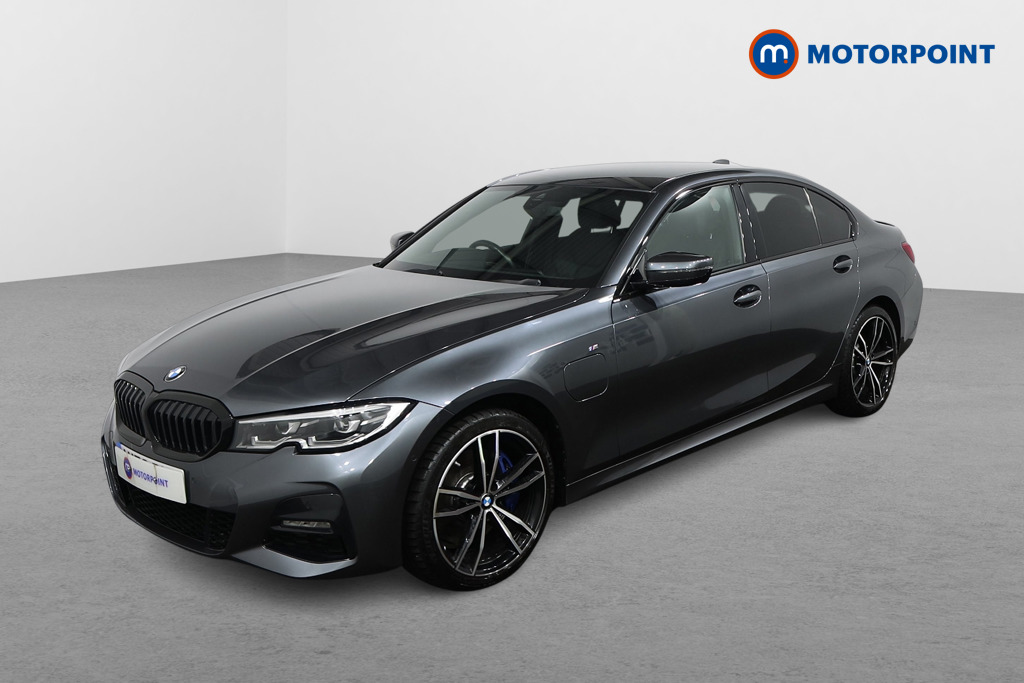 BMW 3 Series M Sport Automatic Petrol Plug-In Hybrid Saloon - Stock Number (1497618) - Passenger side front corner