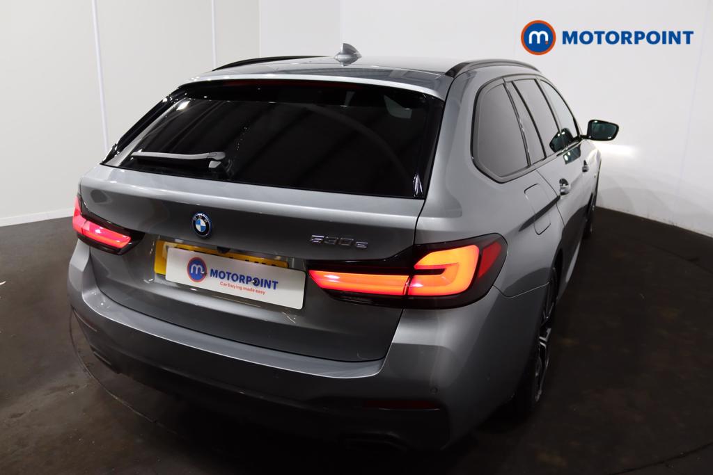 BMW 5 Series M Sport Automatic Petrol Plug-In Hybrid Estate - Stock Number (1498883) - 30th supplementary image